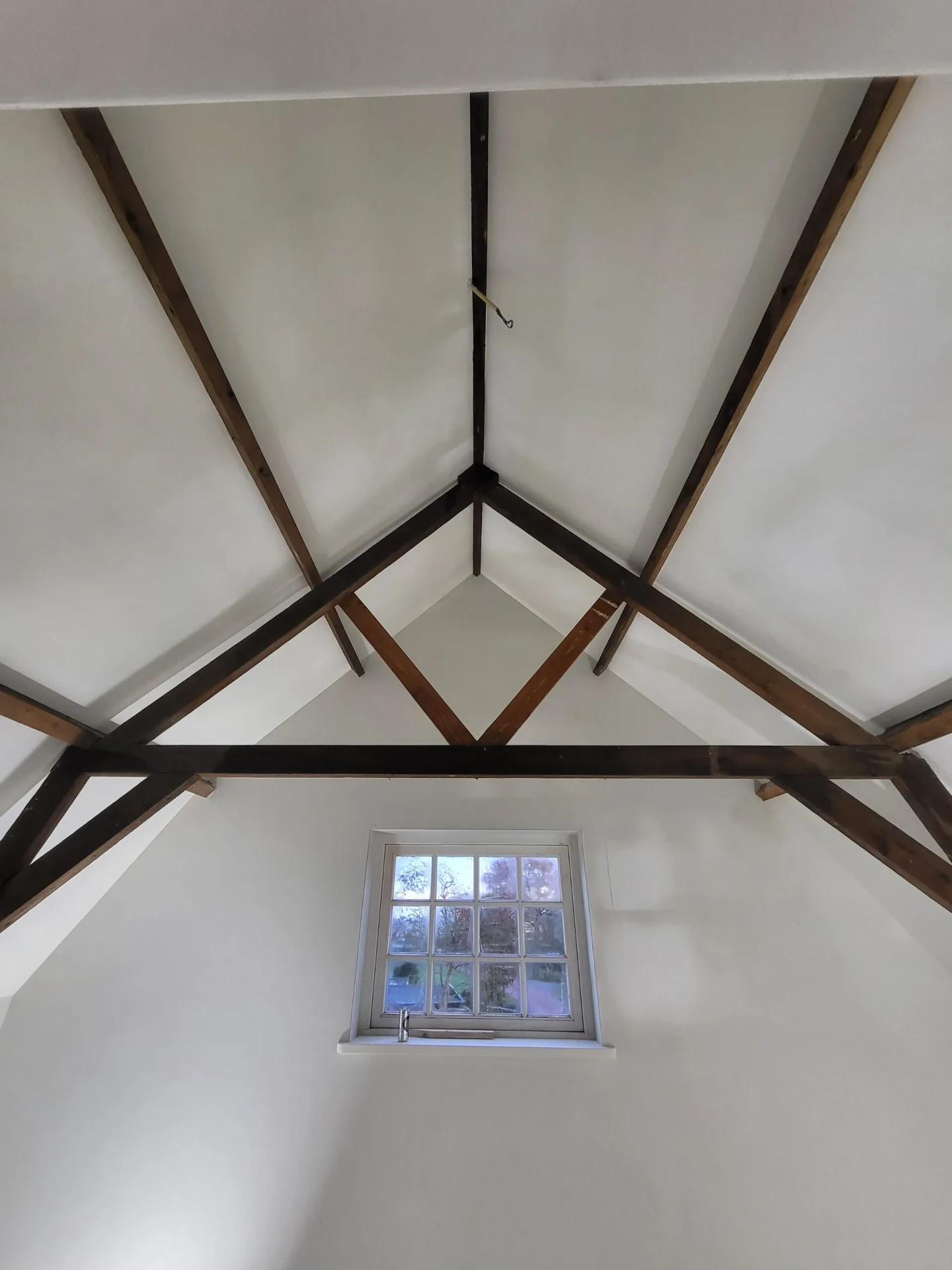 Wand na het stucwerk